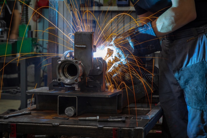 Видео на Youtube-канале: сварка усиленного моста Нива ИЖ-ТЕХНО img_1